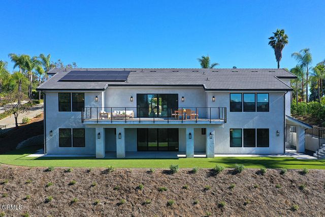 1048 Canyon Creek Place, Escondido, CA 92025