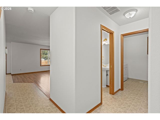 9713 Nw 26TH Ct, Vancouver, WA 98665