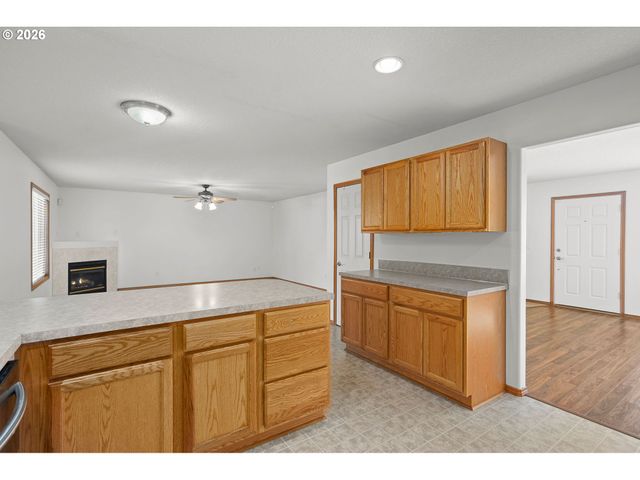 9713 Nw 26TH Ct, Vancouver, WA 98665