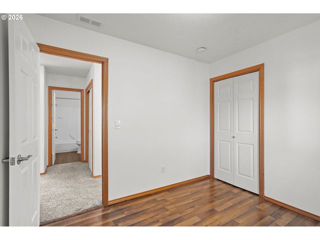 9713 Nw 26TH Ct, Vancouver, WA 98665