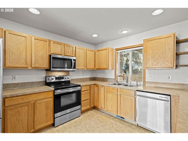 9713 Nw 26TH Ct, Vancouver, WA 98665