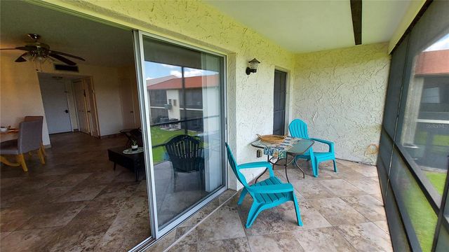 5154 TURQUOISE LANE 201, New Port Richey, FL 34652