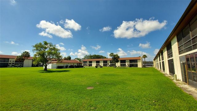 5154 TURQUOISE LANE 201, New Port Richey, FL 34652