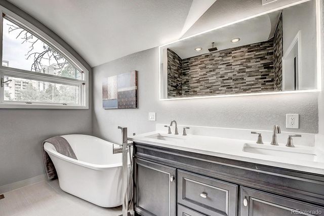 704 N Pearl Street 321, Denver, CO 80203