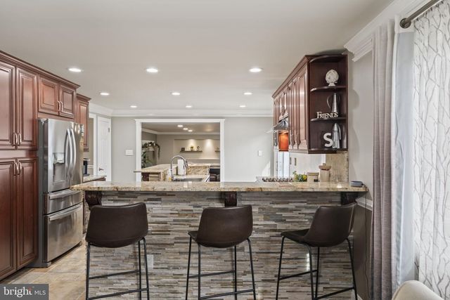 190 WESTOVER DR, Delran, NJ 08075