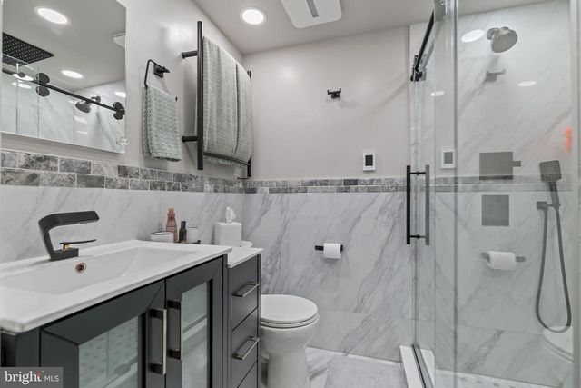 190 WESTOVER DR, Delran, NJ 08075