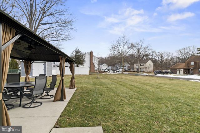 190 WESTOVER DR, Delran, NJ 08075