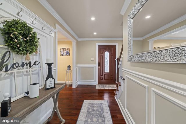 190 WESTOVER DR, Delran, NJ 08075