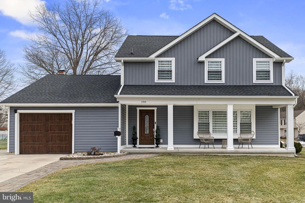 190 WESTOVER DR, Delran, NJ 08075