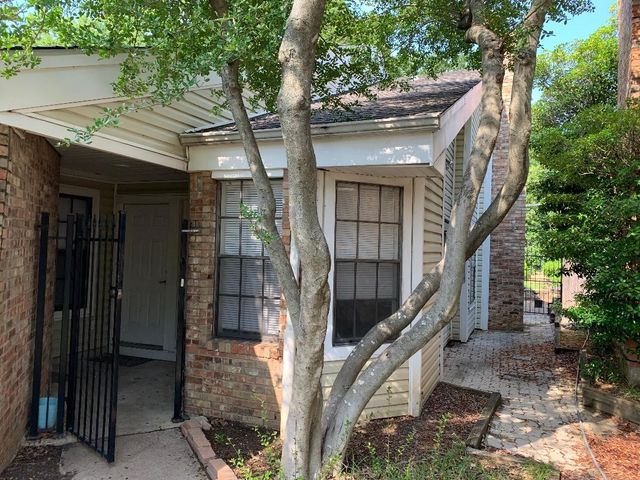 5309 San Mateo Court, Arlington, TX 76017