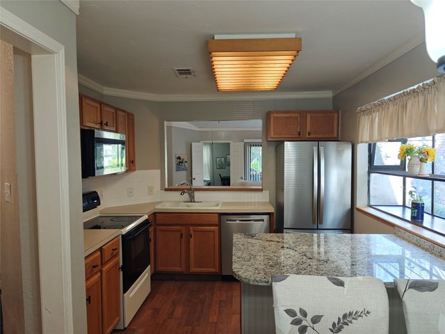 5309 San Mateo Court, Arlington, TX 76017