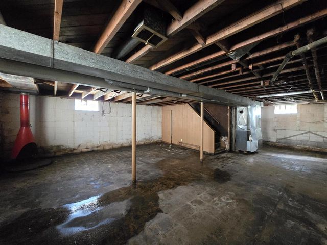 2939 W Carmen AVENUE, Milwaukee, WI 53209