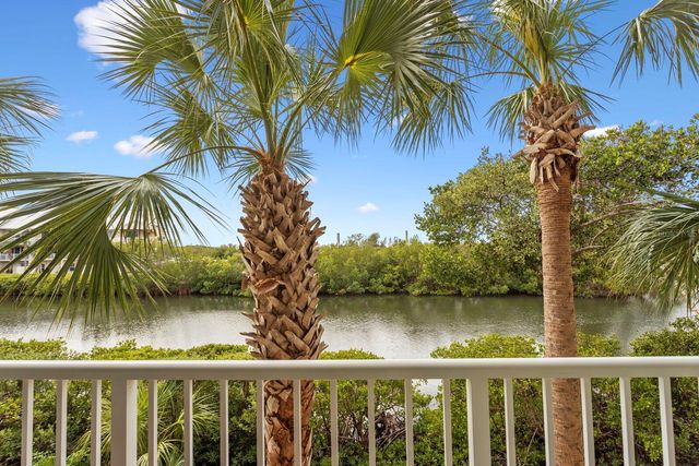 464 BAHIA BEACH BOULEVARD, Ruskin, FL 33570