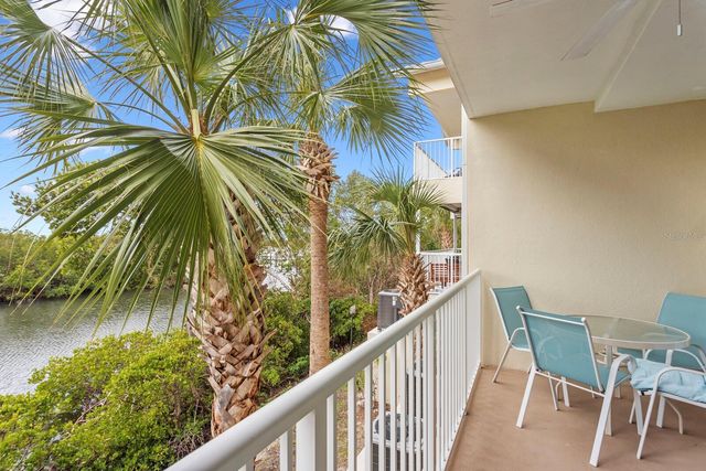 464 BAHIA BEACH BOULEVARD, Ruskin, FL 33570