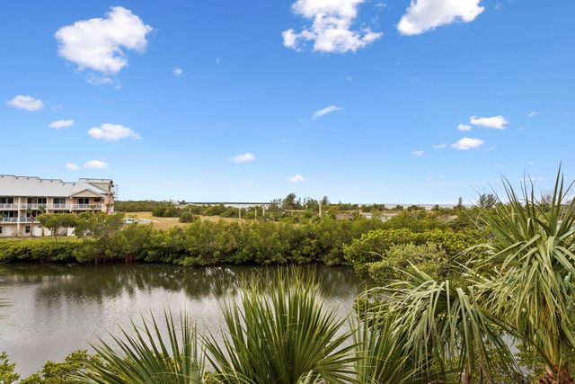 464 BAHIA BEACH BOULEVARD, Ruskin, FL 33570