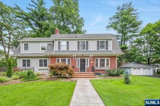 343 N Monroe Street, Ridgewood, NJ 07450