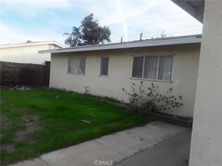 535 W Van Koevering, Rialto, CA 92376
