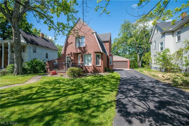 124 Hartzell Avenue, Niles, OH 44446