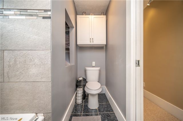 124 Hartzell Avenue, Niles, OH 44446