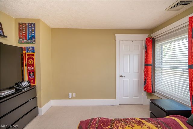 124 Hartzell Avenue, Niles, OH 44446