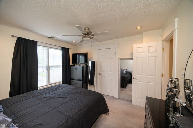 124 Hartzell Avenue, Niles, OH 44446