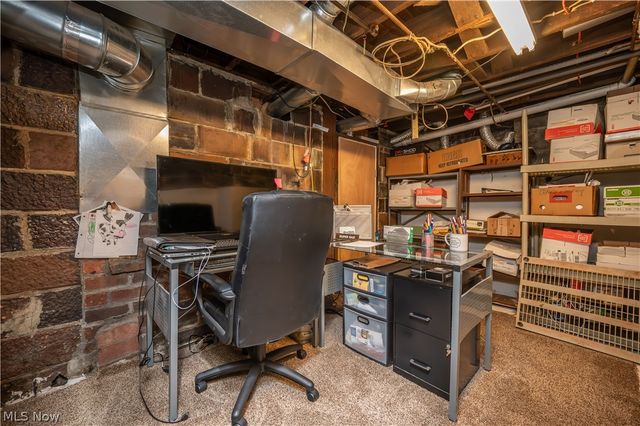124 Hartzell Avenue, Niles, OH 44446