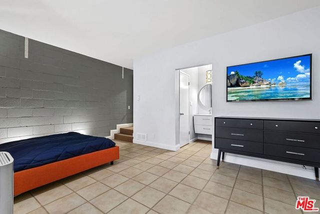 1013 16th Street 101, Santa Monica, CA 90403