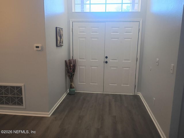 694 CHERRY BARK Drive, Jacksonville, FL 32218