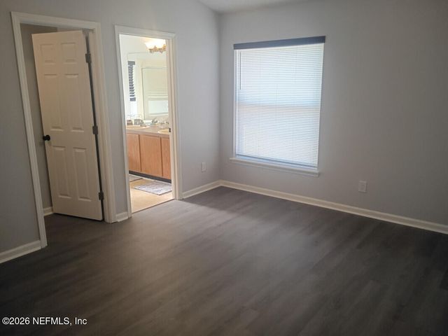 694 CHERRY BARK Drive, Jacksonville, FL 32218