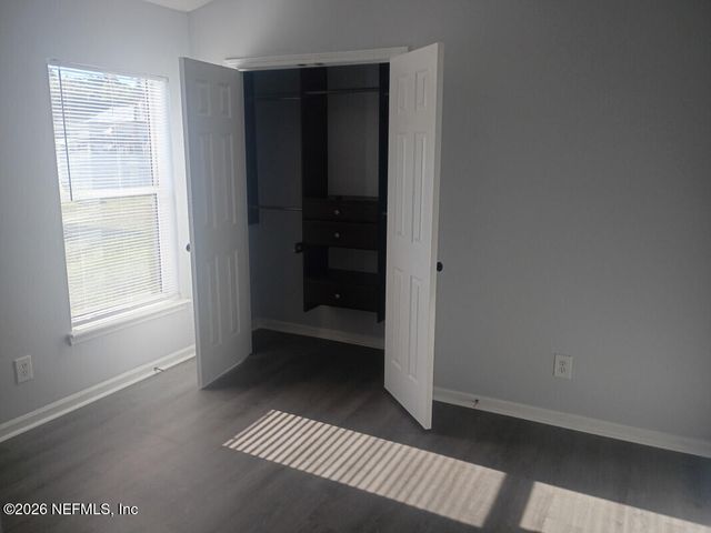 694 CHERRY BARK Drive, Jacksonville, FL 32218