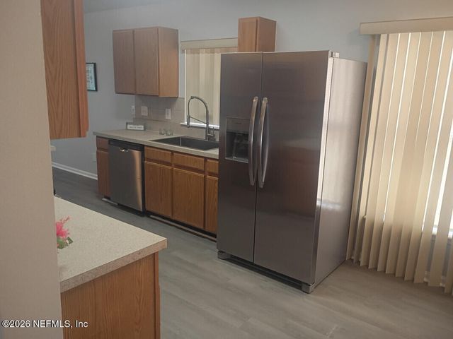 694 CHERRY BARK Drive, Jacksonville, FL 32218