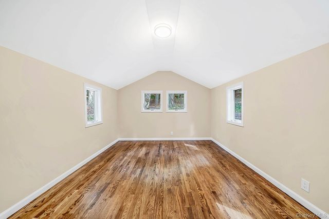 5 Jacobs Lane, Wading River, NY 11792