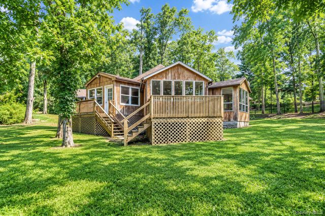 5 Jacobs Lane, Wading River, NY 11792