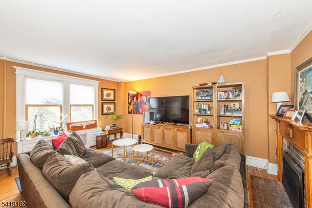 530 Up Mountain Avenue, Montclair Twp., NJ 07006