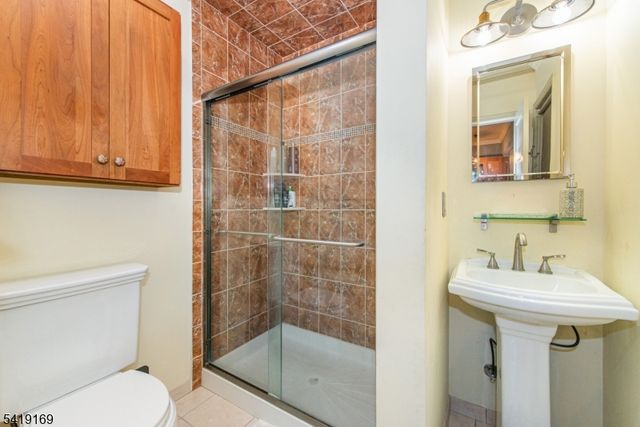 530 Up Mountain Avenue, Montclair Twp., NJ 07006