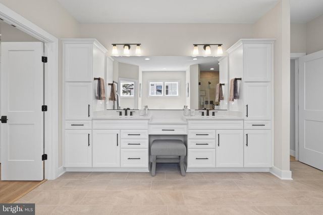 404 WINDOVER CT NW, Vienna, VA 22180