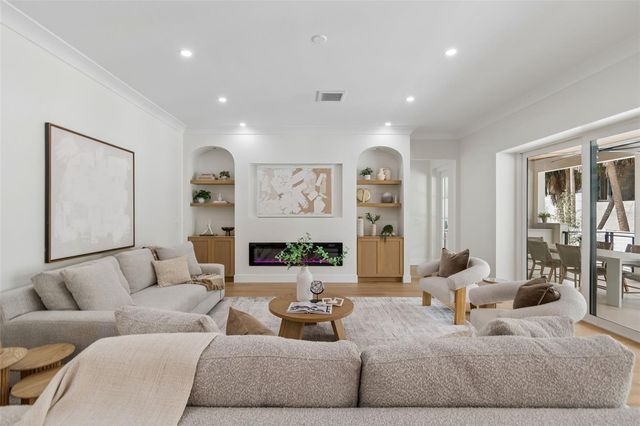 3407 S LIGHTNER DRIVE, Tampa, FL 33629