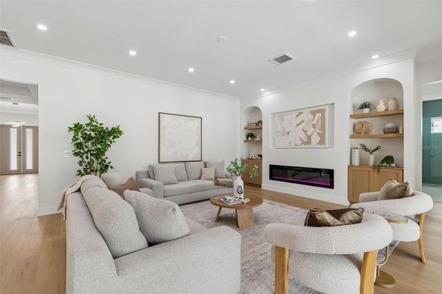 3407 S LIGHTNER DRIVE, Tampa, FL 33629