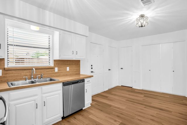 1751 Northview, Carrollton, TX 75007