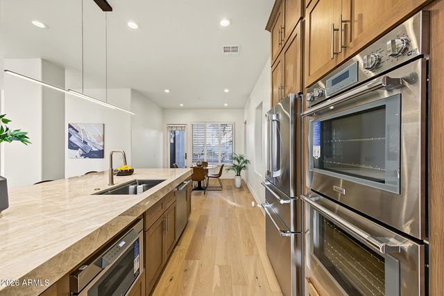 10962 E DALE Lane, Scottsdale, AZ 85262