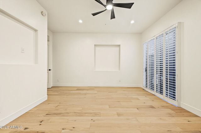10962 E DALE Lane, Scottsdale, AZ 85262