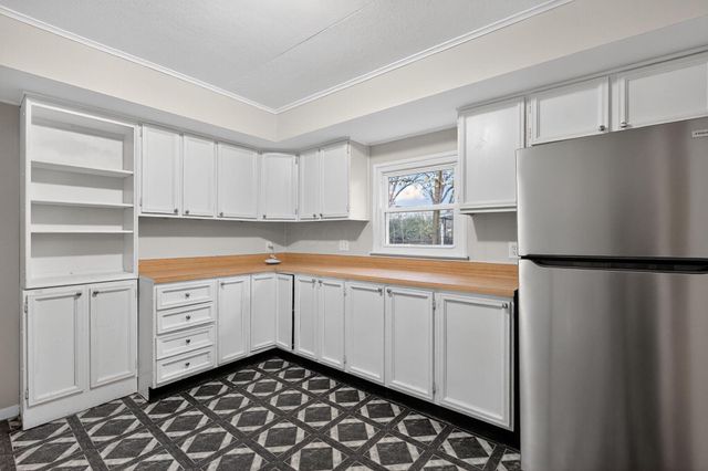 290 S Hampton Road, Columbus, OH 43213