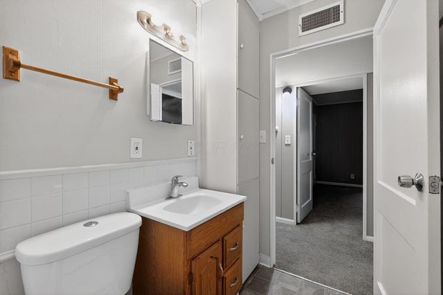 290 S Hampton Road, Columbus, OH 43213