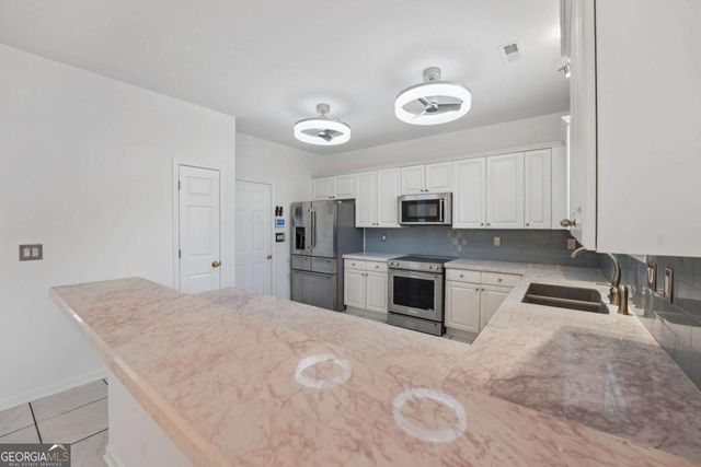 125 Glenleigh Walk, Fayetteville, GA 30214