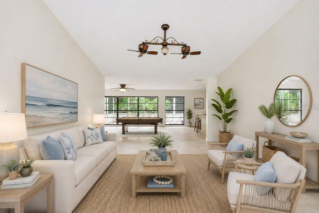 1819 NEW BEDFORD DRIVE, Sun City Center, FL 33573
