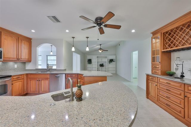 1819 NEW BEDFORD DRIVE, Sun City Center, FL 33573