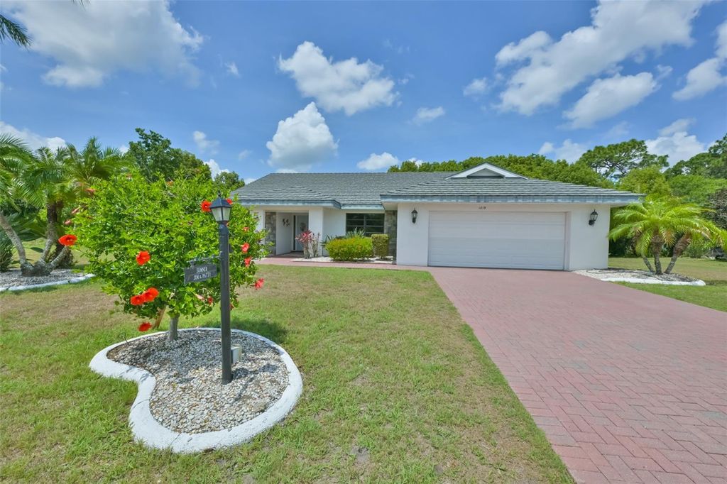 1819 NEW BEDFORD DRIVE, Sun City Center, FL 33573