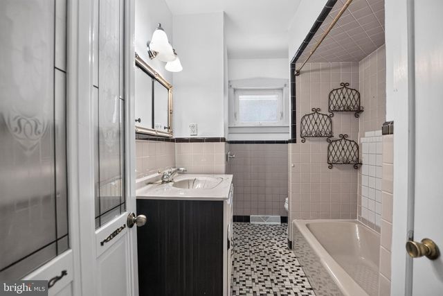 321 VIRGINIA AVE, Collingswood, NJ 08108