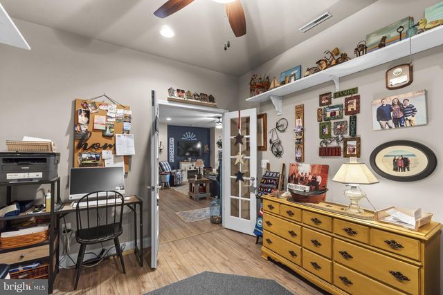 7 STONERS CIR, Littlestown, PA 17340