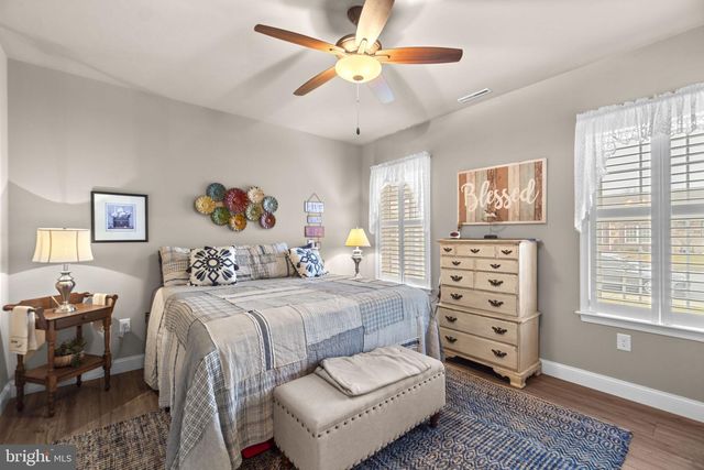 7 STONERS CIR, Littlestown, PA 17340